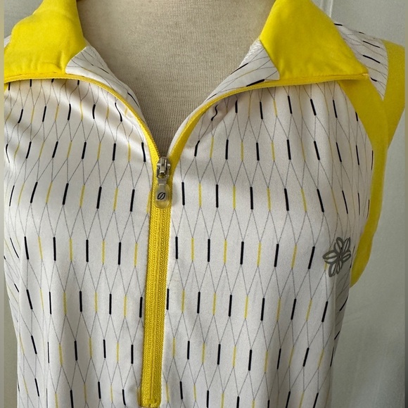 Spanner Sport Sleeveless Collared Top - Picture 2 of 5